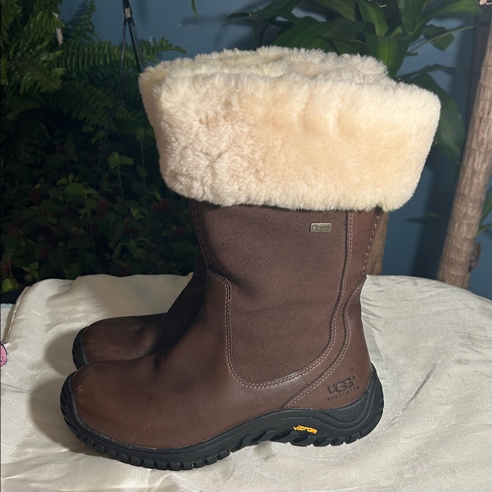 UGG Bandon Gore-Tex Vibram Leather Boots with Cream Fur Lining